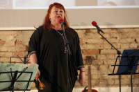 /album/2025-01-19-pesnya-goda-20241/imgl0198-jpg4/